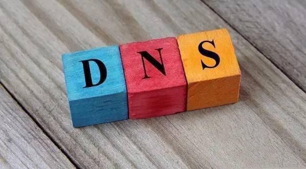  DNS缓存中毒是怎么回事?”>
　　</p>
　　
　　<强>
　　DNS缓存中毒如何工作?
　　</强>
　　
　　<p>
　　当一个DNS缓存服务器从用户处获得域名请求时,服务器会在缓存中寻找是否有这个地址。如果没有,它就会上级DNS服务器发出请求。
　　<br/>
　　在出现这种漏洞之前,攻击者很难攻击DNS服务器:他们必须通过发送伪造查询响应,获得正确的查询参数以进入缓存服务器,进而控制合法DNS服务器。这个过程通常持续不到一秒钟,因此黑客攻击很难获得成功。
　　<br/>
　　但是,现在有安全人员找到该漏洞,使得这一过程朝向有利于攻击者转变。这是因为攻击者获悉,对缓存服务器进行持续不断的查询请求,服务器不能给与回应。比如,一个黑客可能会发出类似请求:1 q2w3e.google.com,而且他也知道缓存服务器中不可能有这个域名。这就会引起缓存服务器发出更多查询请求,并且会出现很多欺骗应答的机会。
　　<br/>
　　当然,这并不是说攻击者拥有很多机会来猜测查询参数的正确值。事实上,是这种开放源DNS服务器漏洞的公布,会让它在10秒钟内受到危险攻击。
　　<br/>
　　要知道,即使1 q2w3e.google.com受到缓存DNS中毒攻击危害也不大,因为没有人会发出这样的域名请求,但是,这正是攻击者发挥威力的地方所在。通过欺骗应答,黑客也可以给缓存服务器指向一个非法的服务器域名地址,该地址一般为黑客所控制。而且通常来说,这两方面的信息缓存服务器都会存储。
　　<br/>
　　由于攻击者现在可以控制域名服务器,每个查询请求都会被重定向到黑客指定的服务器上。这也就意味着,黑客可以控制所有域名下的子域网址:www.bigbank.com, mail.bigbank.com, ftp.bigbank.com等等。这非常强大,任何涉及到子域网址的查询,都可以引导至由黑客指定的任何服务器上。
　　</p>
　　
　　<强>
　　DNS缓存中毒有何风险吗?
　　</强>
　　
　　<p>
　　DNS缓存中毒的主要风险是窃取数据.DNS缓存中毒攻击的最喜欢的目标是医院,金融机构网站和在线零售商。这些目标容易被欺骗,这意味着任何密码,信用卡或其他个人信息都可能受到损害。此外,在用户设备上安装密钥记录器的风险,可能会导致用户访问其他站点时暴露其用户名和密码。
　　<br/>
　　另一个重大风险是,如果互联网安全提供商的网站被欺骗,那么用户的计算机可能会受到其他威胁(如:病毒或特洛伊木马)的影响,因为一旦被攻击用户则不会执行合法的安全更新。
　　<br/>
　　据称、DNS攻击的年平均成本为223.6万美元,其中23%的攻击来自DNS缓存中毒。
　　</p>
　　
　　<强>
　　如何防止
　　
　　
　　
　　缓存中毒
　　</强>
　　
　　<p>
　　那么,企业究竟该如何防止DNS缓存中毒攻击?要从以下几点出发:
　　<br/>
　　第一、DNS服务器应该配置为尽可能少地依赖与其他DNS服务器的信任关系。以这种方式配置将使攻击者更难以使用他们自己的DNS服务器来破坏目标服务器。
　　<br/>
　　第二,企业应该设置DNS服务器,只允许所需的服务运行。因为在DNS服务器上运行不需要的其他服务,只会增加攻击向量大小。
　　<br/>
　　第三,安全人员还应确保使用最新版本的DNS。较新版本具的绑定有加密安全事务ID和端口随机化等功能,可以帮助防止缓存中毒攻击。
　　<br/>
　　第四,用户的安全教育对于防止这些攻击也非常重要。用户应接受有关识别可疑网站的培训,用户要学会只访问HTTPS网站,这有助于防止人们成为中毒攻击的受害者,因为他们会确保不将他们的个人信息输入黑客的网站。如果他们在连接到网站之前收到SSL警告,则不会单击“忽略”按钮。这样就不会受到DNS缓存中毒攻击。
　　<h2 class=